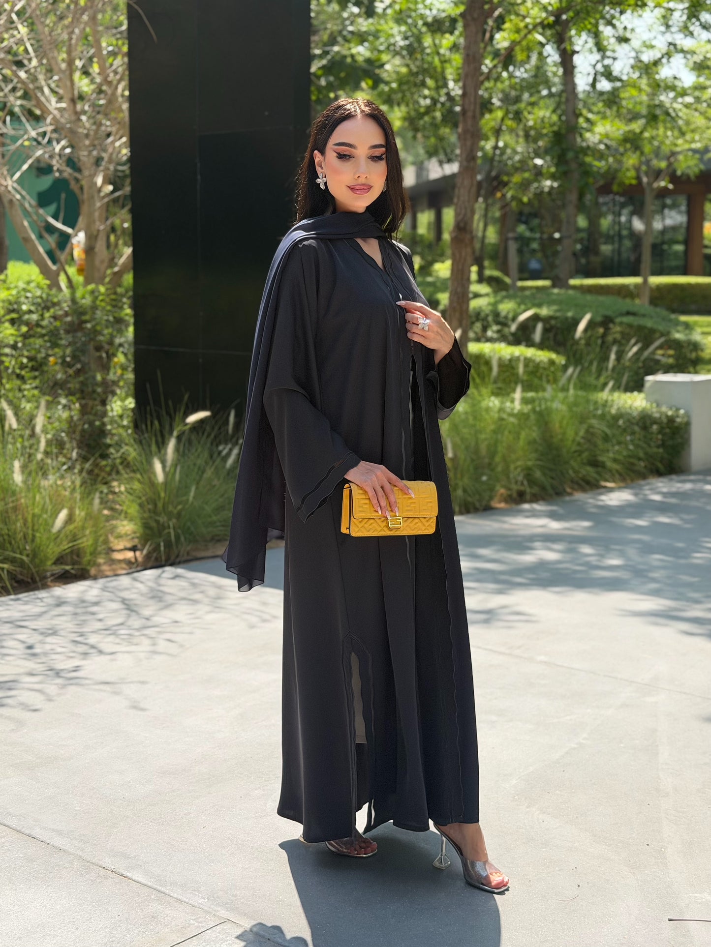 LAM215 – Flowy Navy abaya light Nada crepe