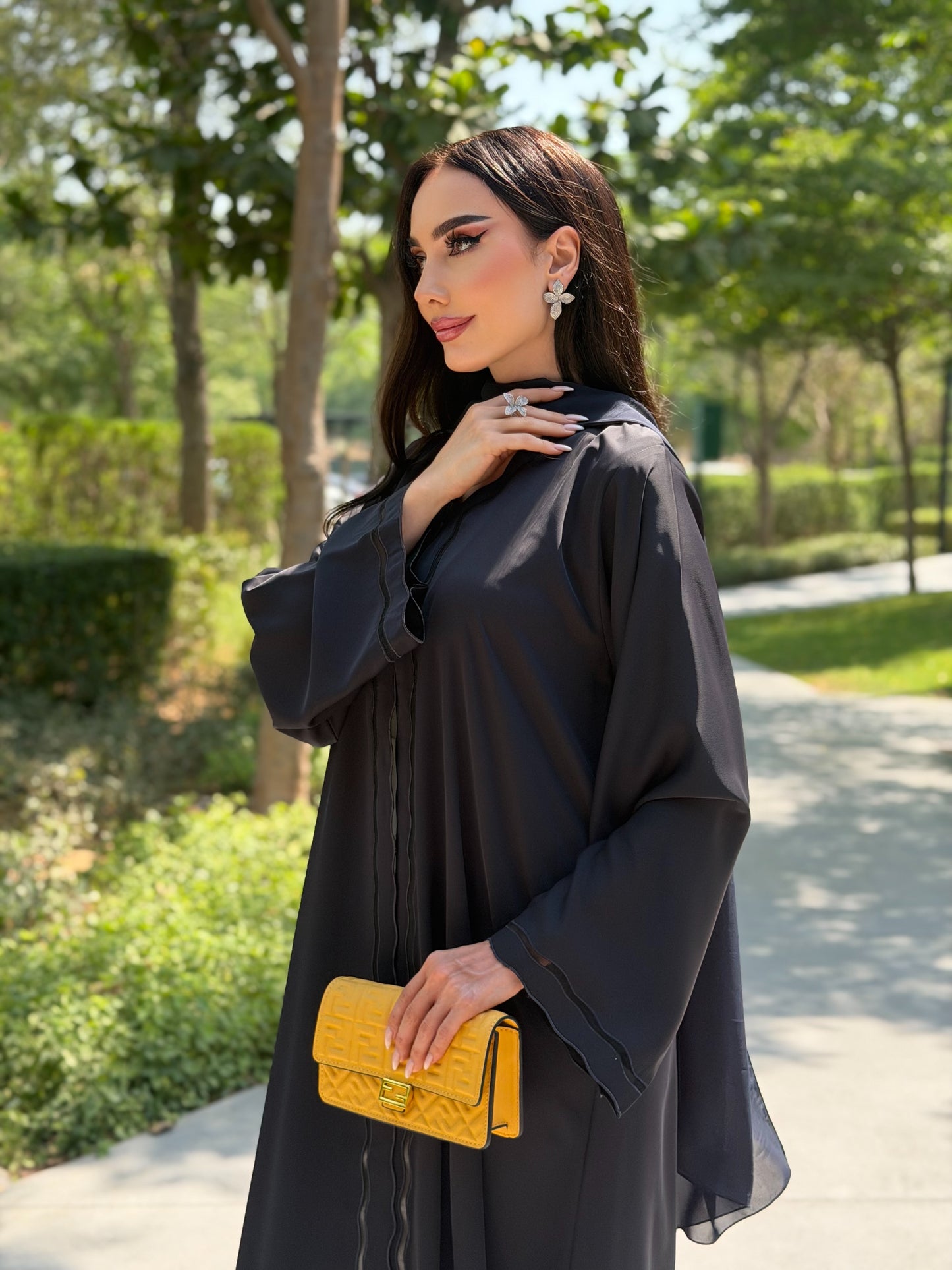 LAM215 – Flowy Navy abaya light Nada crepe