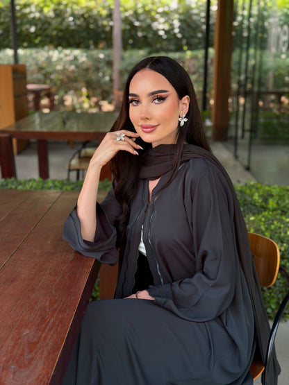 LAM213 – Flowy green jungle abaya in light Nada crepe