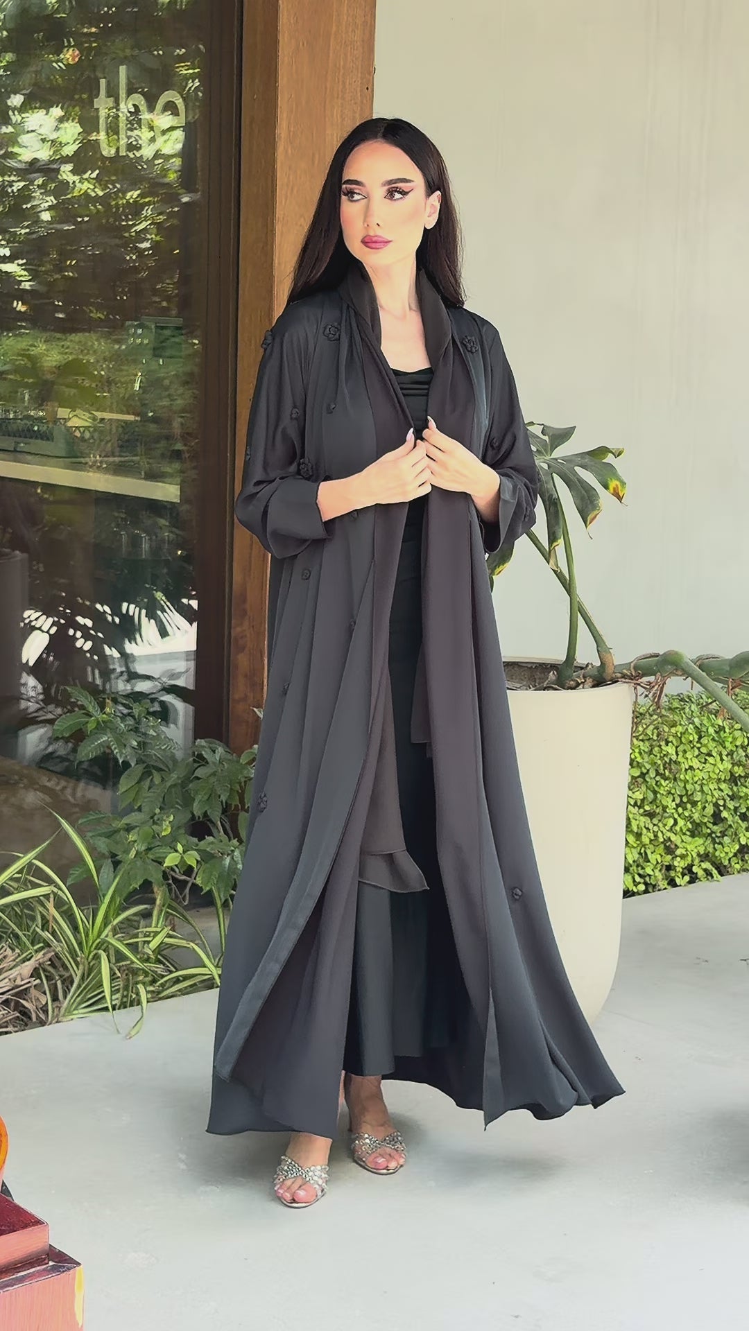 Lamaa Boutique Abaya Video