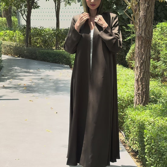 Lamaa Boutique Abaya Video