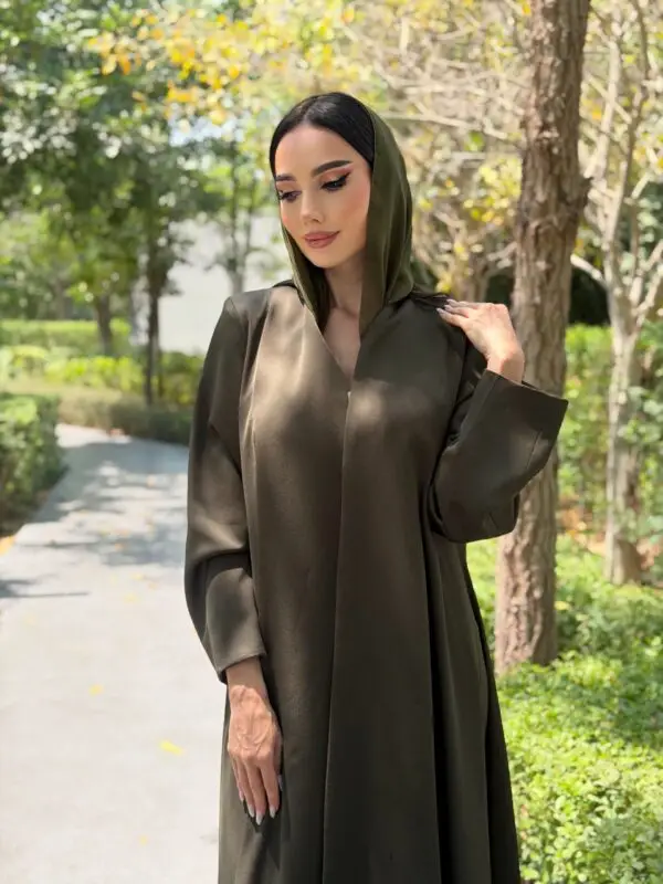 LAM208 – green closh cut abaya in premium German crepe